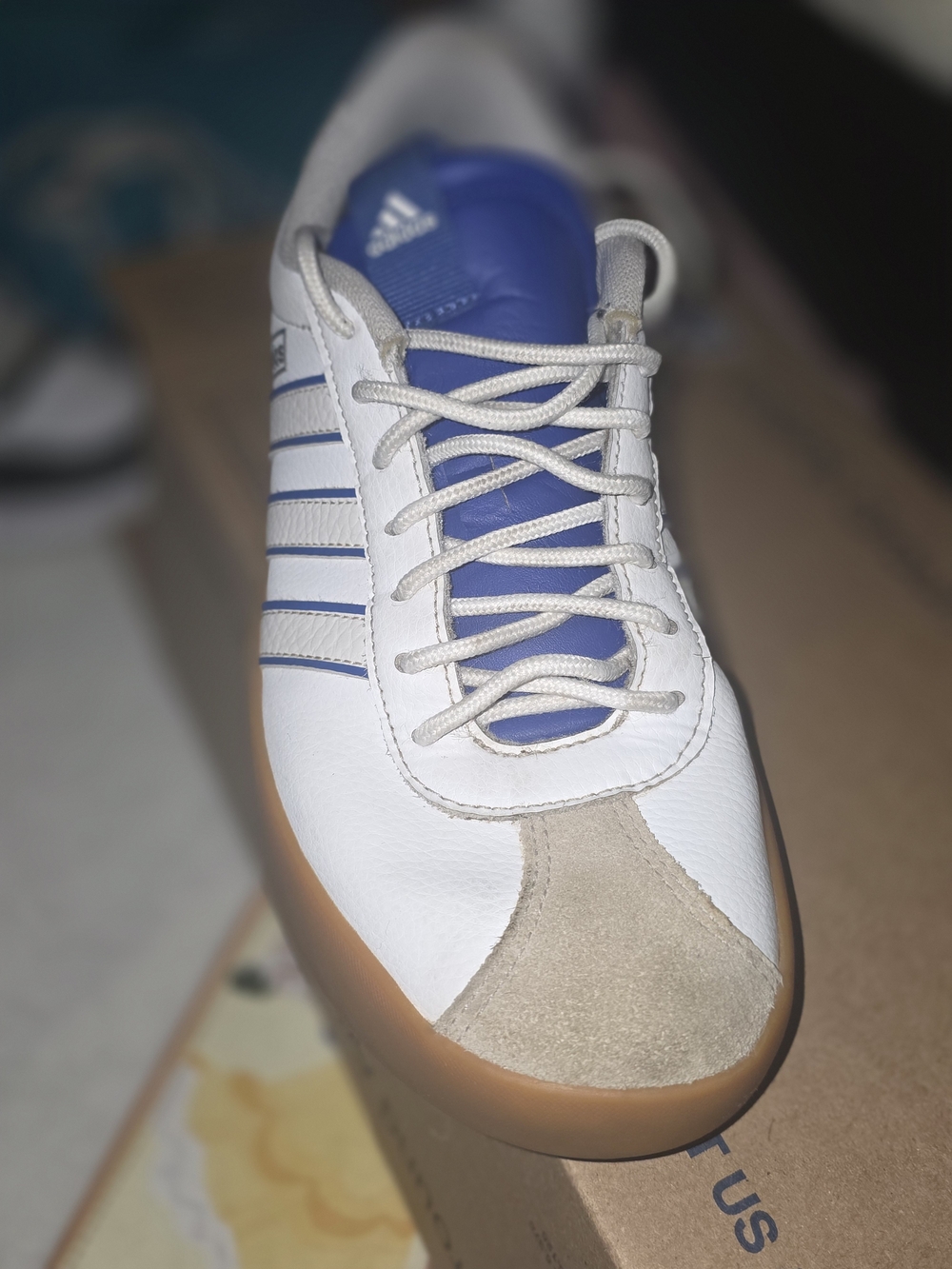 Adidas Men’s White & Blue Classic Leather Trainer